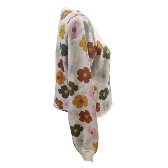 Arula Women's Square Neck Flower Cropped Sweater - Picture 4 of 6